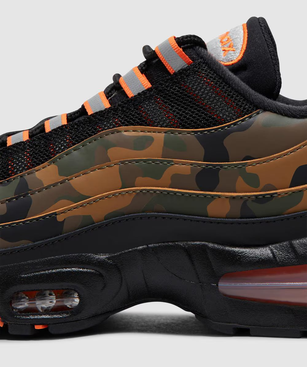 Nike Air Max 95 OG Trainers in Orange Camo