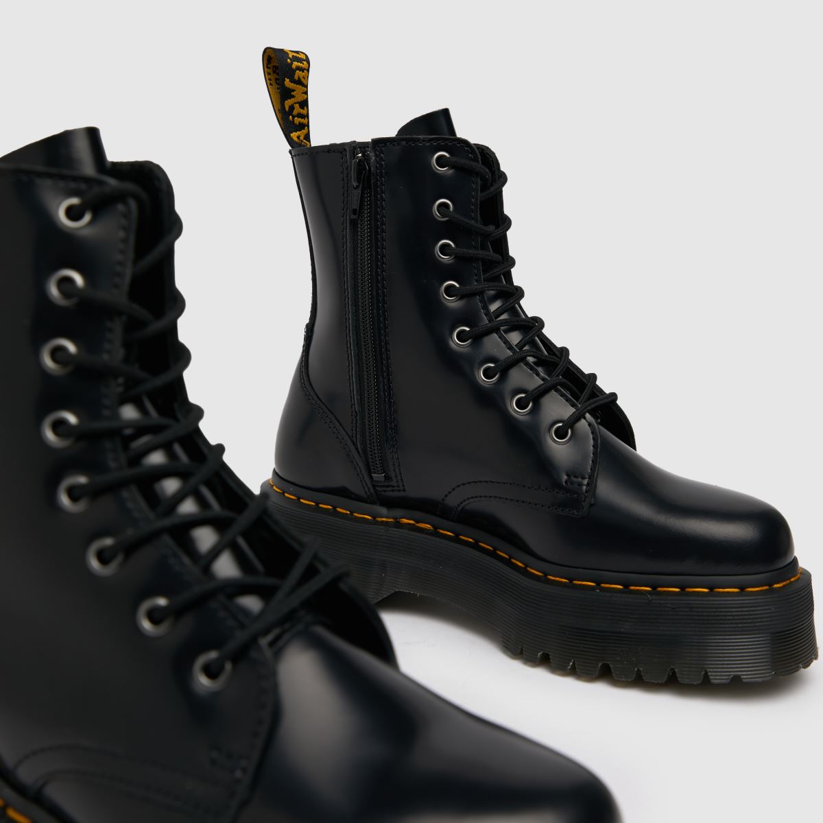 Dr Martens Jadon 8-Eye Smooth Leather Platform Boots Unisex