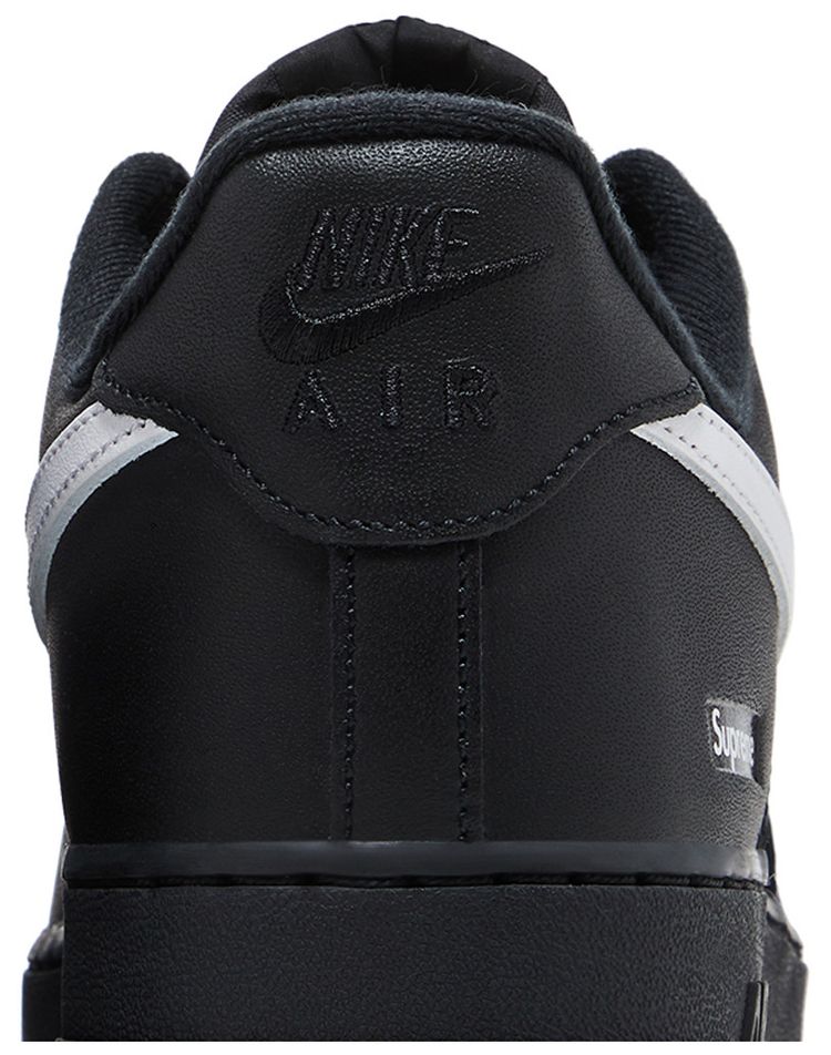 Supreme x Nike Air Force 1 Low 'Box Logo' Trainers in Black and White