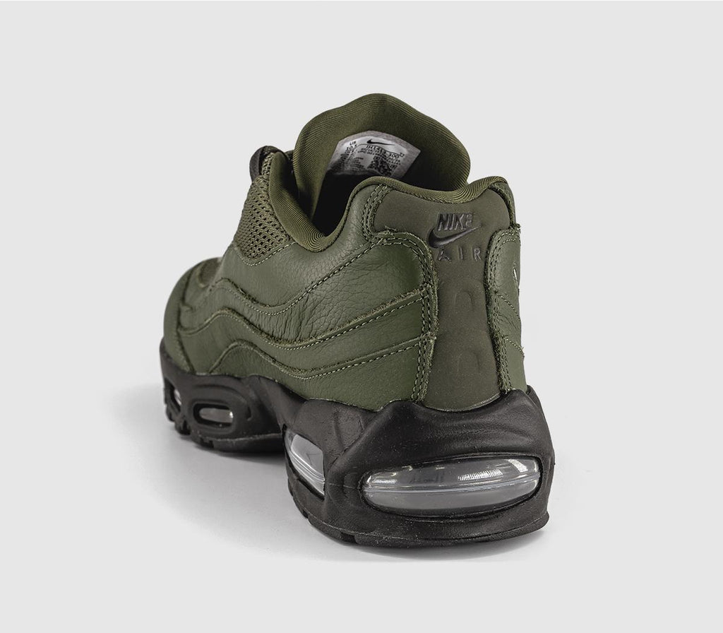 Nike Air Max 95 Trainers in Cargo Khaki