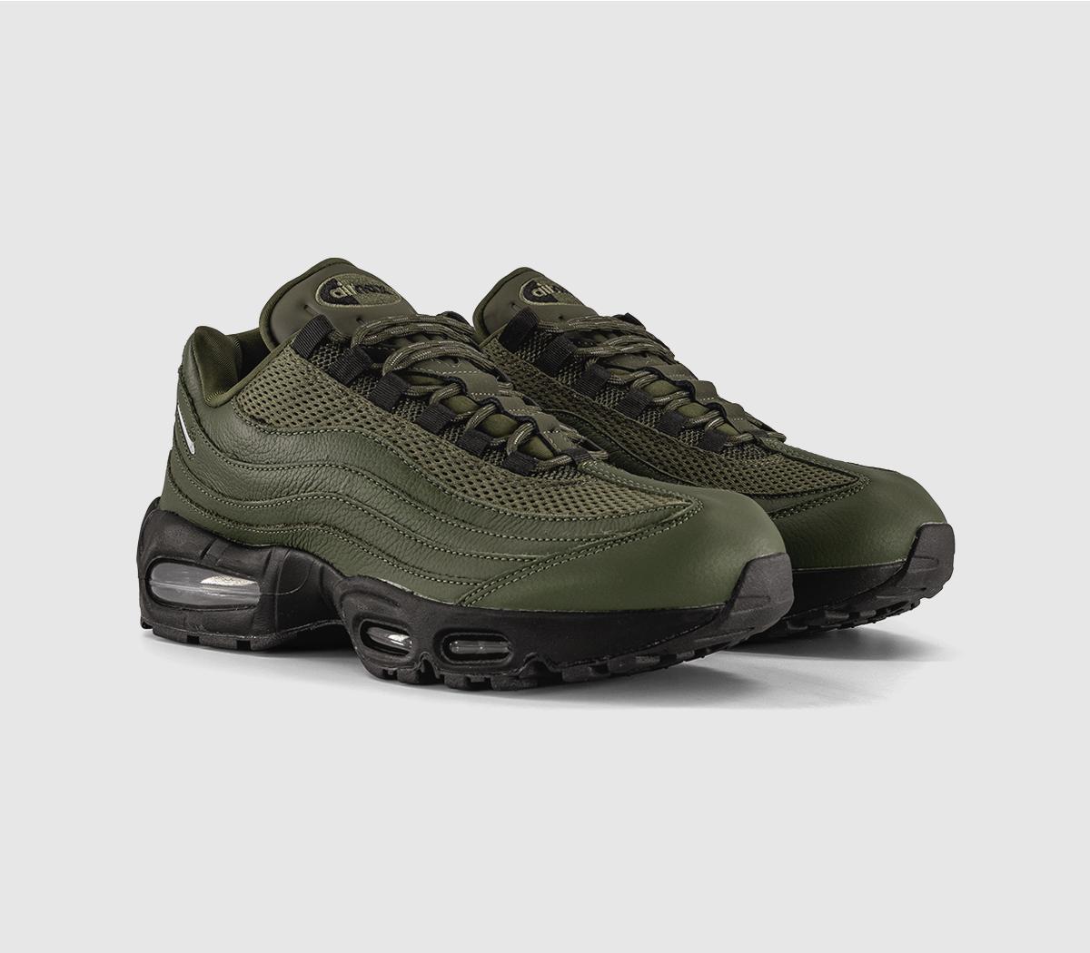 Nike Air Max 95 Trainers in Cargo Khaki