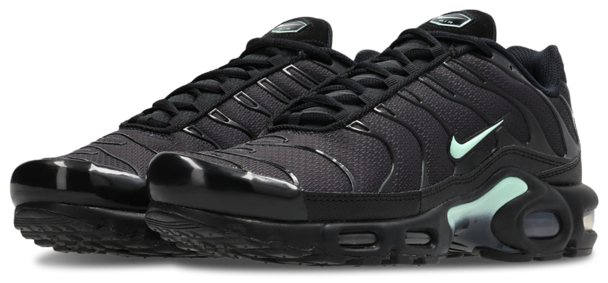 Nike Air Max TN Tuned 1 Trainers in Black-Mint Foam-Dk Smoke Grey