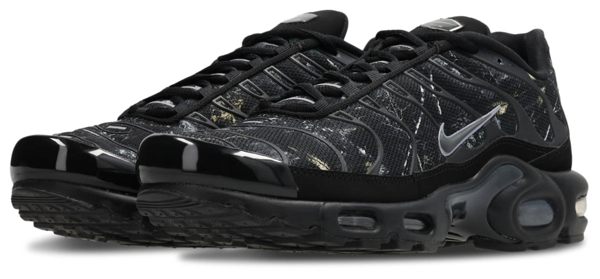 Nike Air Max TN Tuned 1 Trainers in Dk Smoke Grey-Mtlc Cool Grey