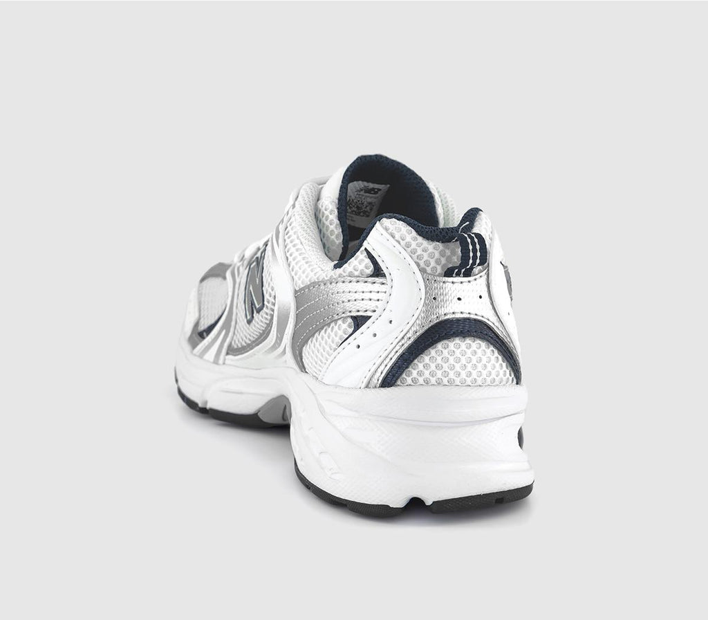 New Balance 530 Unisex Trainers in White and Blue