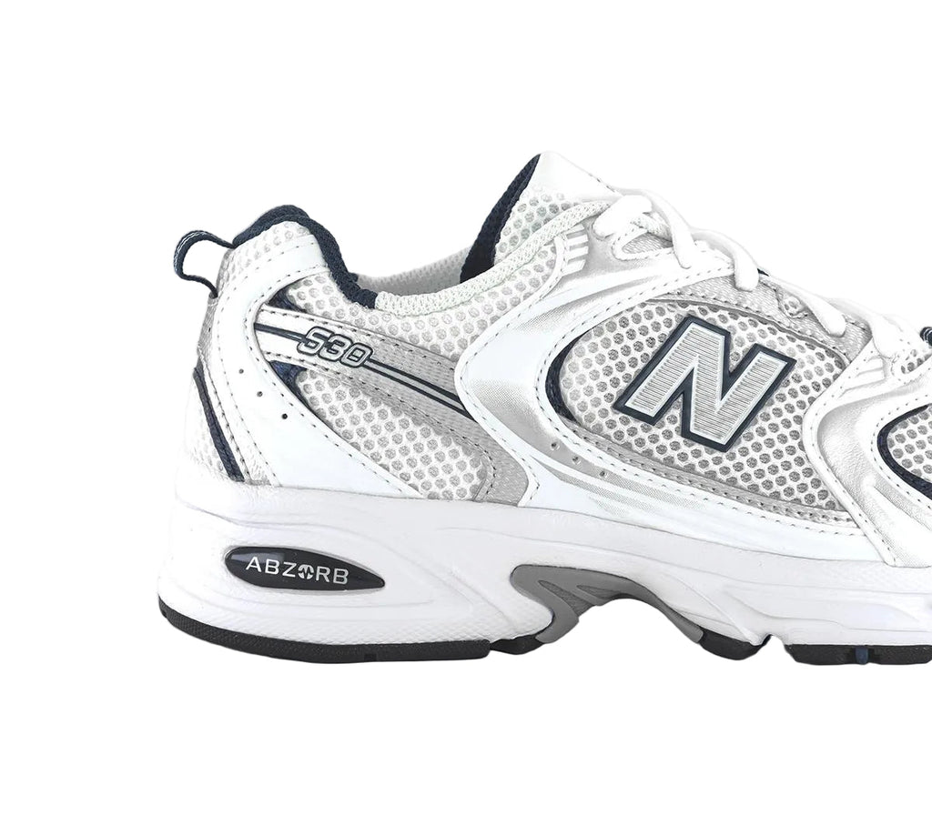 New Balance 530 Unisex Trainers in White and Blue