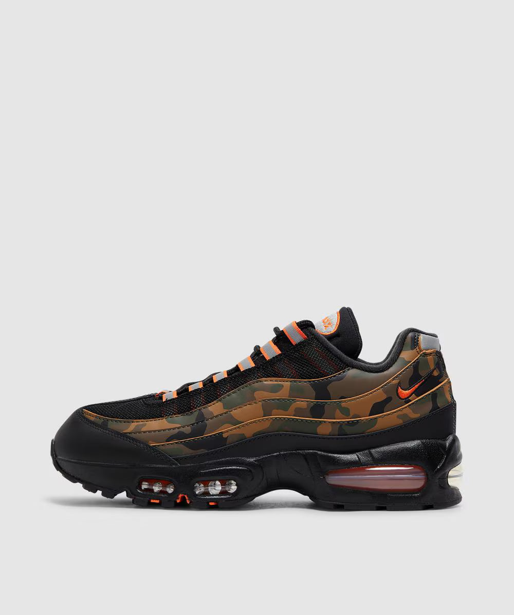 Nike Air Max 95 OG Trainers in Orange Camo