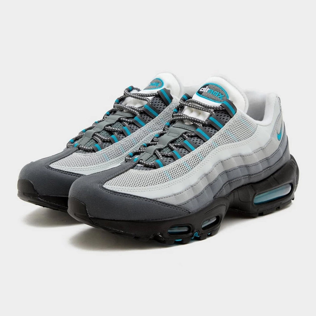 Nike Air Max 95 Trainers in Baltic Blue