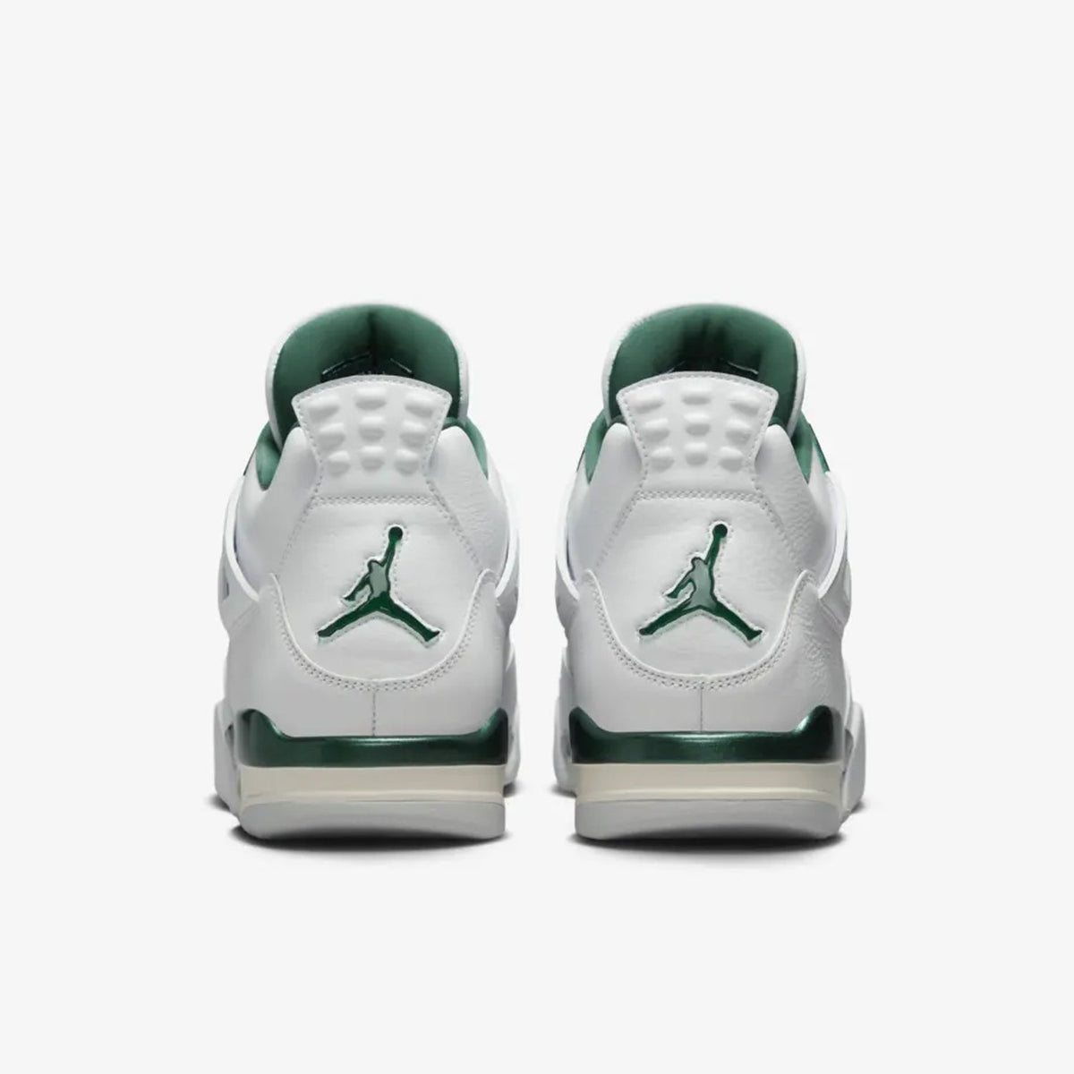 Air Jordan 4 Retro Trainers in White and Oxidised Green