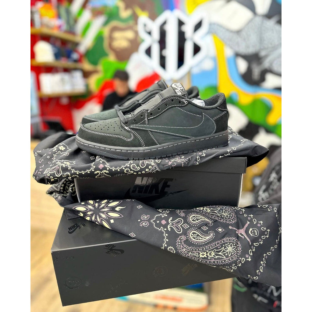 Jordan 1 Retro Low OG SP Travis Scott Black Phantom Trainers