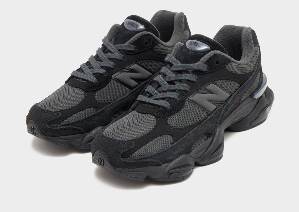 New Balance 9060R Trainers in Black