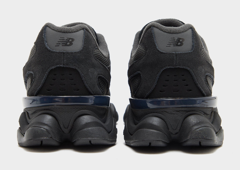 New Balance 9060R Trainers in Black