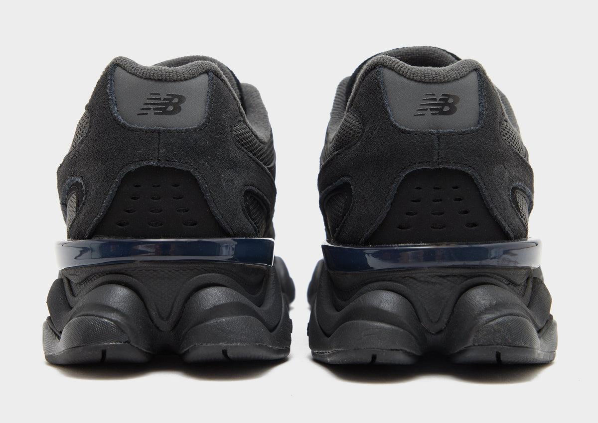 New Balance 9060R Trainers in Black