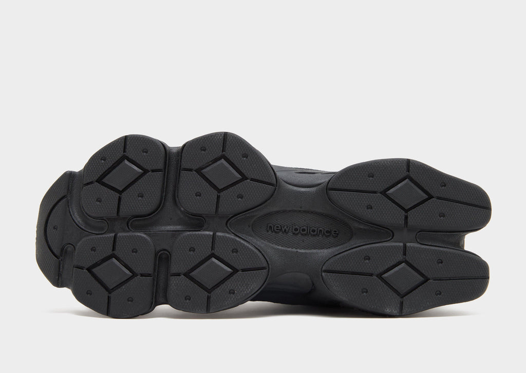 New Balance 9060R Trainers in Black