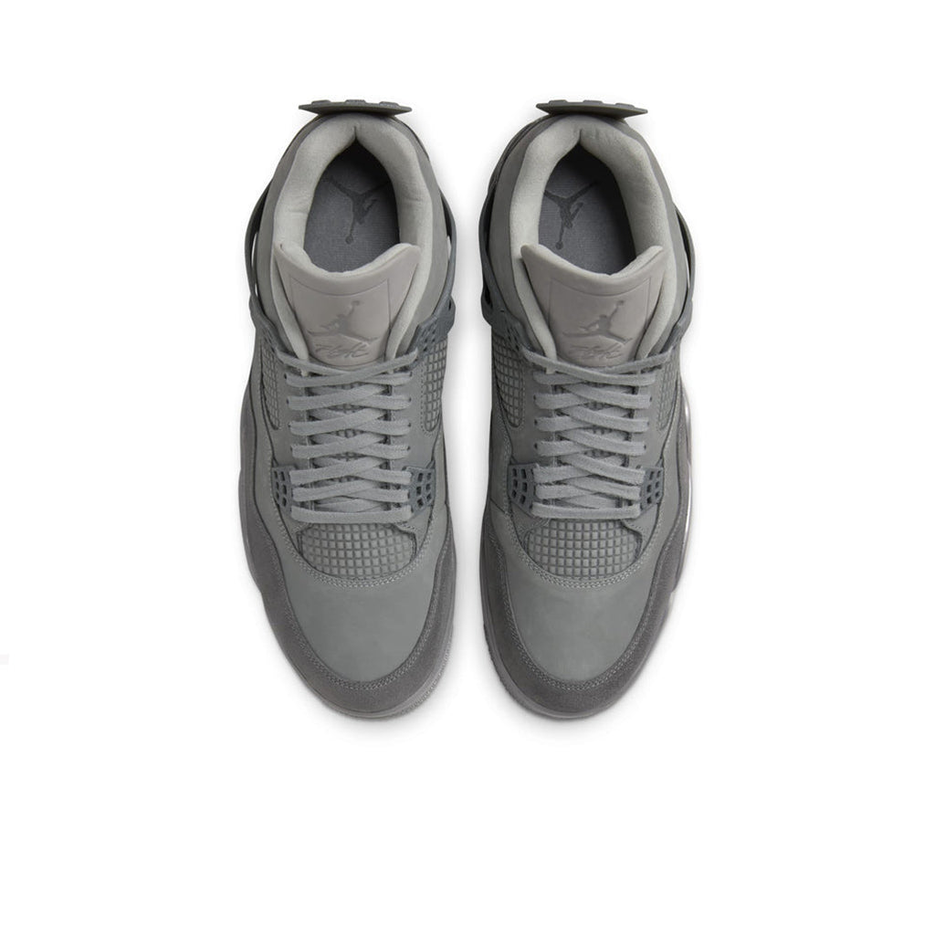 Air Jordan 4 Retro SE Trainers in Wet Cement