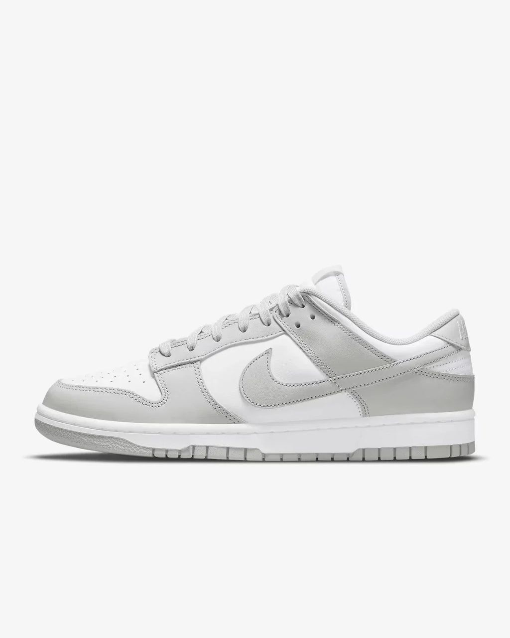 Nike Dunk Low Trainers in White and Grey Fog