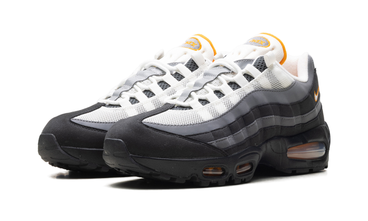 Nike Air Max 95 OG Big Bubble Trainers in Black and Bright Ceramic